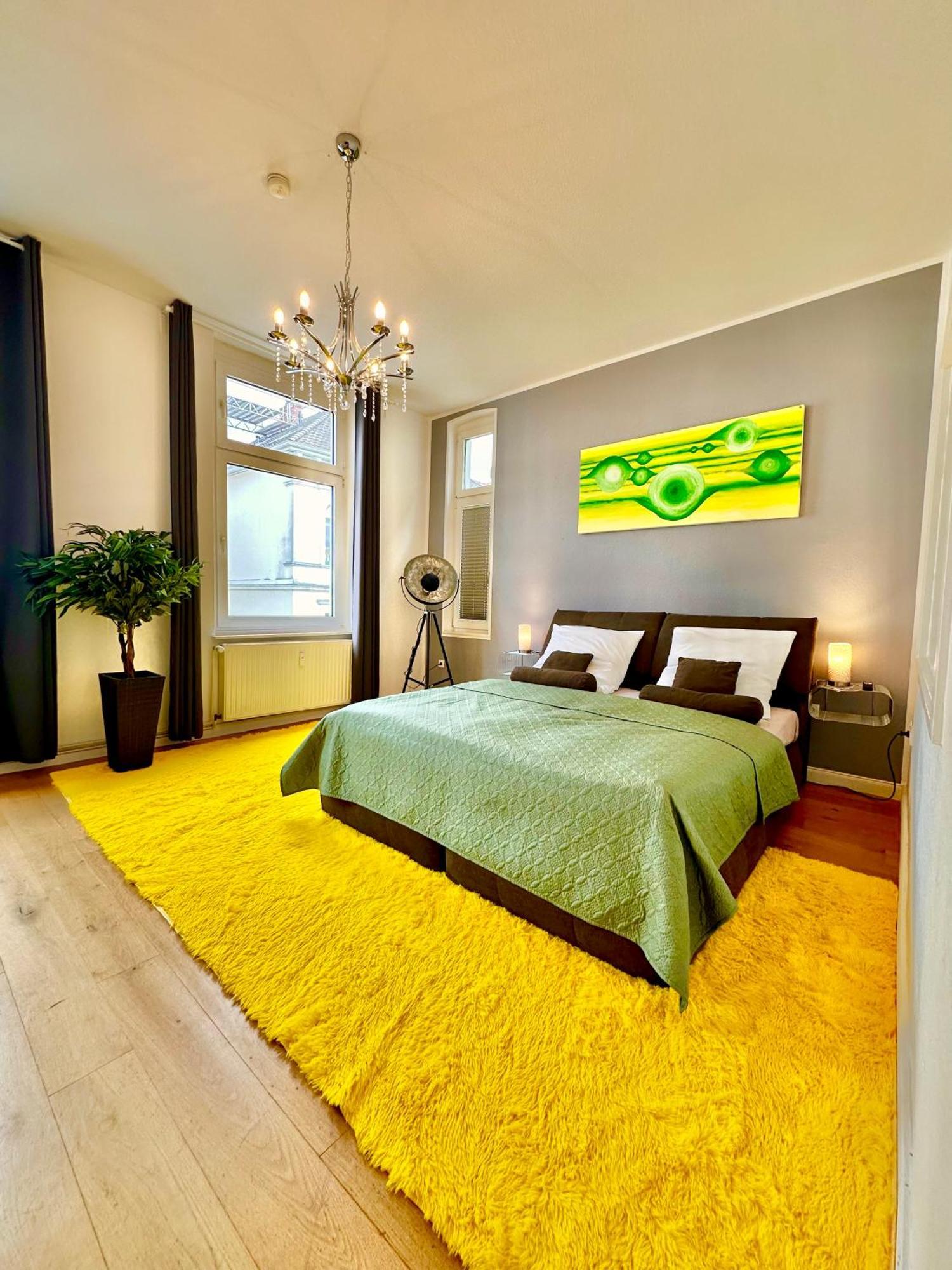 Geraeumiges City-Apartment Mit 2 Badezimmer Und Parkplaetzen D46-Og Oldenburg Exterior photo